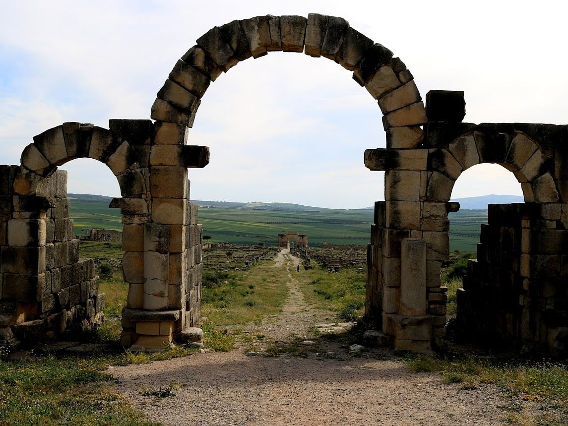 Travelling to Morocco? Here, in the Volubilis ruins, between two towns and between two times, there is peace.