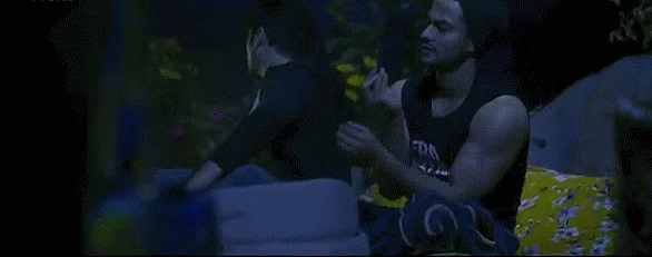 (GIF Courtesy: YouTube/<a href="https://www.youtube.com/watch?v=Ah_xyj4qIvU">Babaji Ki Booty</a>)