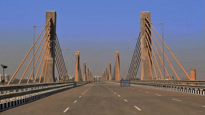 The four-lane bridge over river Narmada in Bharuch. (Photo Courtesy: Twitter/<a href="https://twitter.com/narendramodi">Narendra Modi‏</a>)