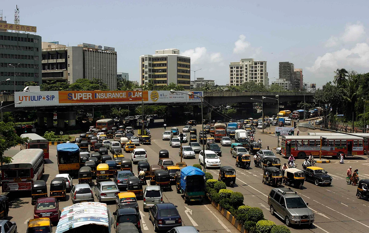 The Centre kept 41 toll booths on highways shut for 21 days after demonetization. (Photo: Reuters)