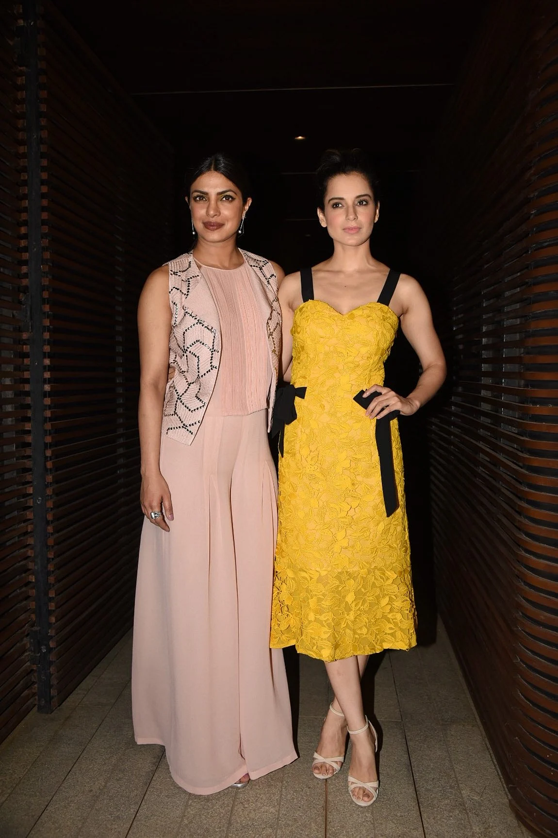 Priyanka poses with Kangana. (Photo: Yogen Shah)