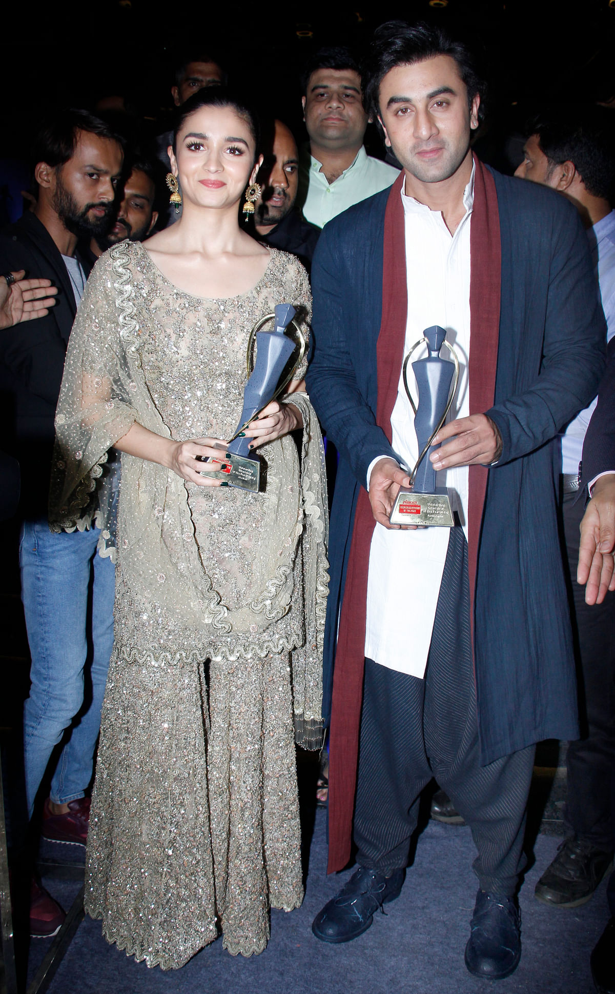Ranbir and Alia honoured at the ‘Maharashtrian of the Year’ awards held in Mumbai. 