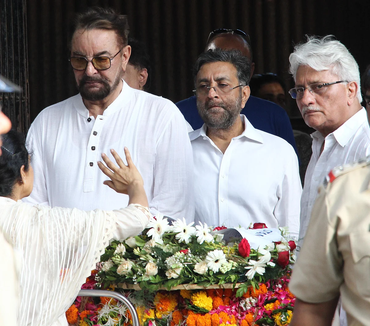 Kabir Bedi pays his last respects. (Photo: Yogen Shah)