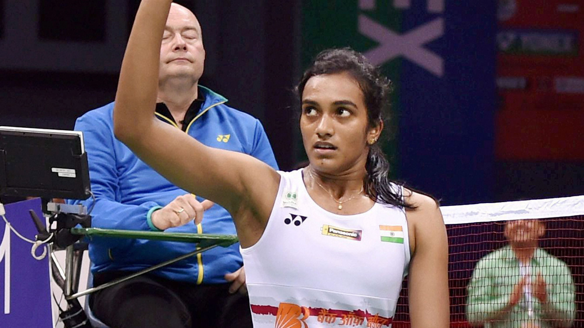 PV Sindhu waves to the crowd  after winning the semifinal match against Korean player Sung Ji Hyun during the Yonex Sunrise India open in New Delhi. (Photo: PTI)