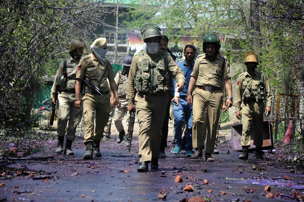 Students are protesting against the alleged “high-handedness” of security forces at a Pulwama college.