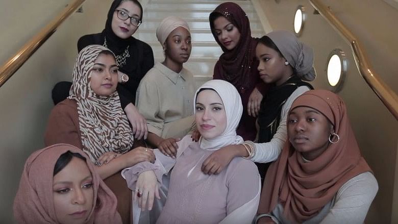 “So even if you hate it- I still wrap my hijab!” (Photo: video screengrab)