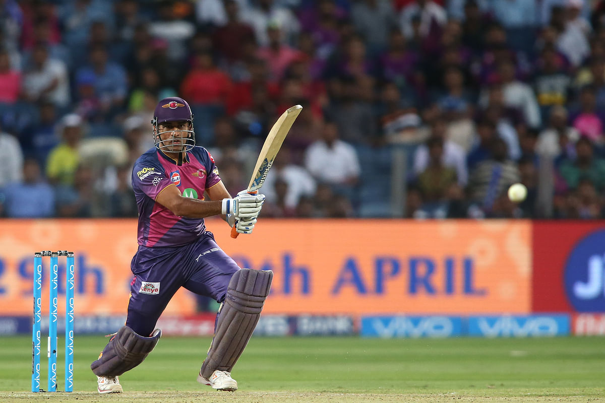 47 needed from 3 overs. 2 runs off the last ball. But Pune had Dhoni.
