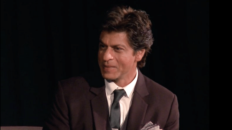SRK talks about his highs and lows at the 60th San Francisco Film Festival. (Photo courtesy: Twitter/<a href="https://twitter.com/SRKUniverse">@<b>SRKUniverse</b></a>)