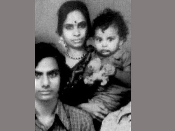 KCR with wife Shobha and baby KT Rama Rao (Photo Courtesy: <a href="https://twitter.com/KTRTRS/status/856484765217640450">Twitter</a>)