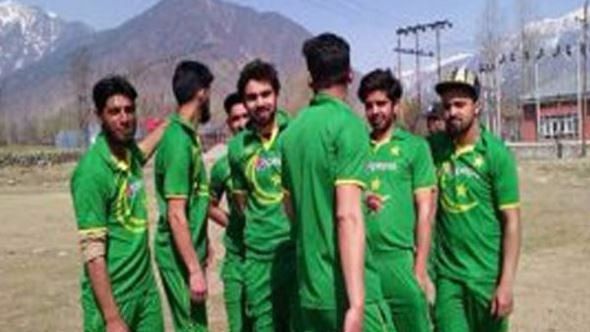 

A video of a Kashmiri cricket club donning the Pakistani cricket team’s uniform stirred up social media on Monday. (Photo: Twitter/<a href="https://twitter.com/Karan_sngh034">Karan Singh</a>)