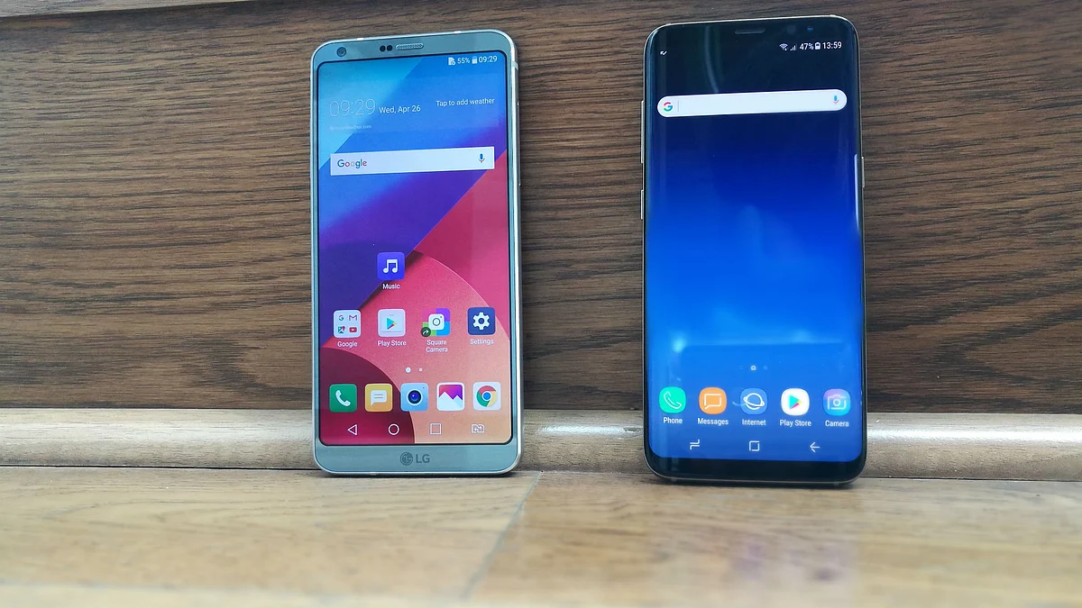 3000mAh on the Galaxy S8 vs the LG G6. (Photo: <b>The Quint</b>)