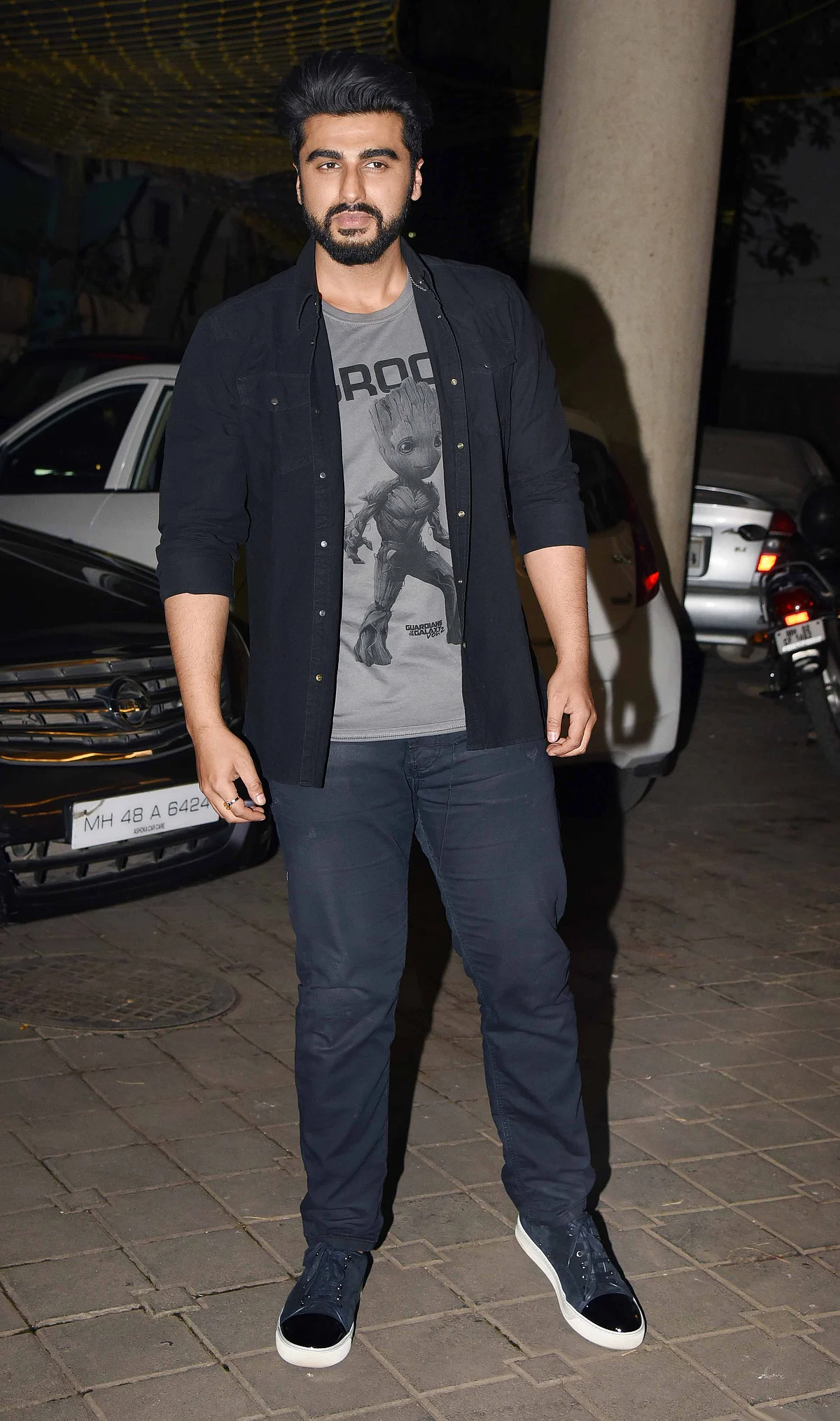 Arjun Kapoor goes for a cool and casual look. (Photo: Yogen Shah)