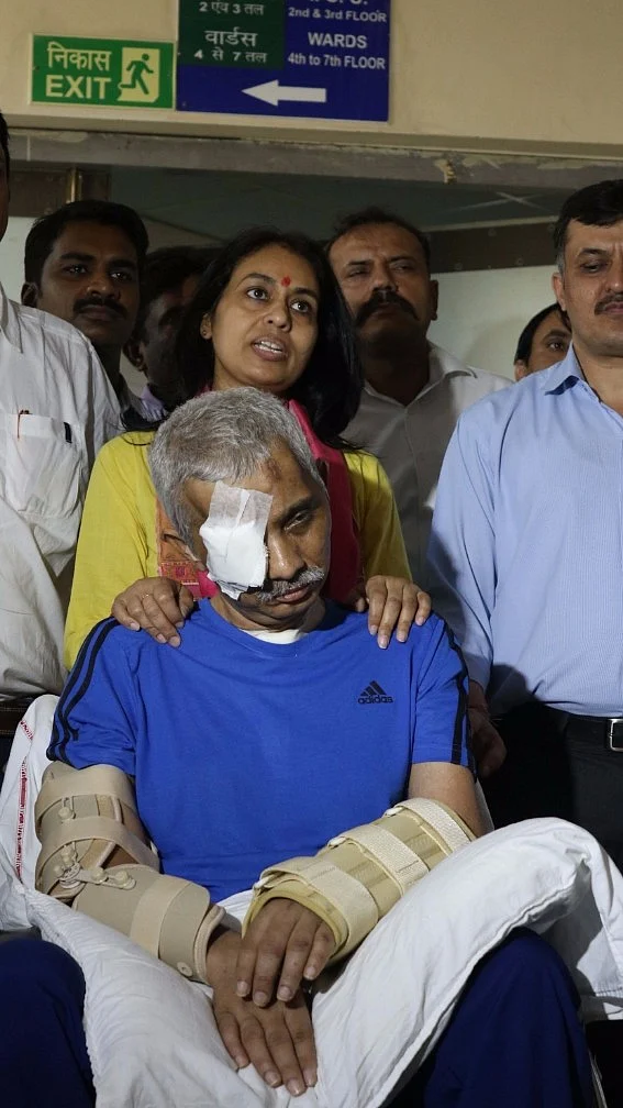 CRPF Commandant Chetan Kumar Cheetah being discharged from AIIMS in New Delhi on 5 April 2017. (Photo: IANS)