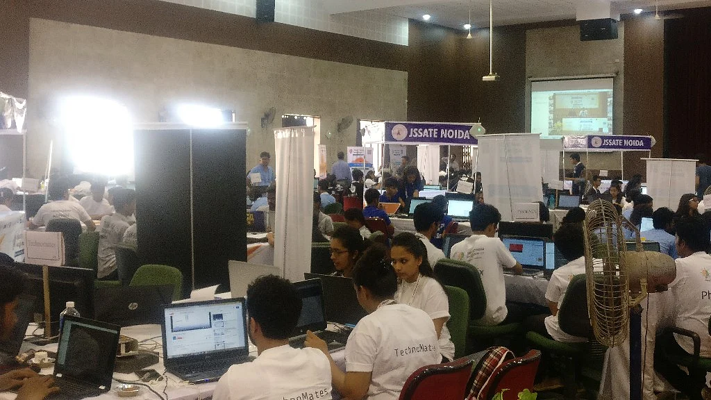 Students taking part in this 36-hour coding session. (Photo: <b>The Quint</b>)
