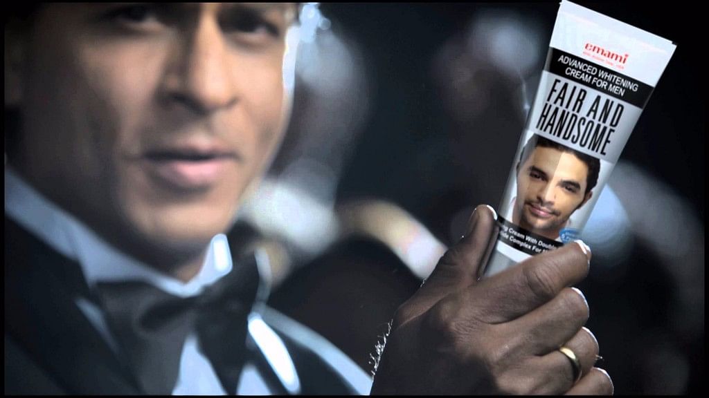 Screenshot from a Shah Rukh Khan commercial for ‘Fair And Handsome’ fairness cream for men. (Photo: Youtube) 