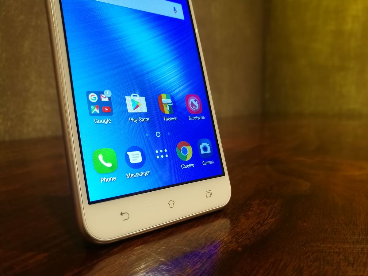This Live-friendly smartphone from Asus is priced under Rs 10,000. 