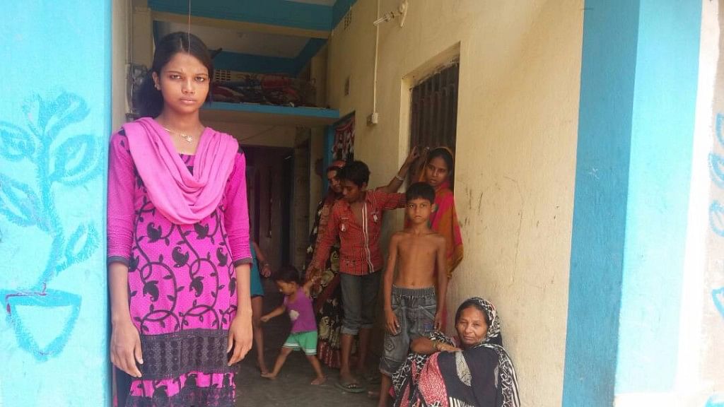 Fearing revenge by locals, Beauty Khatun has been unable to attend school. (Photo: Rajib Ghosh/<b>The Quint</b>)