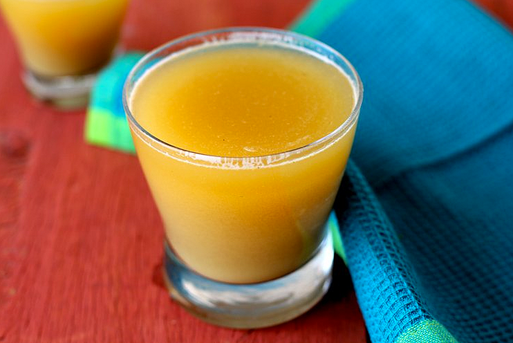 Usually had sweet, some people skip the jaggery and make it savoury instead. (Photo Courtesy: <a href="http://www.sailusfood.com/2015/04/09/meetha-sattu-sharbat-healthy-summer-drink/">www.sailusfood.com</a>)