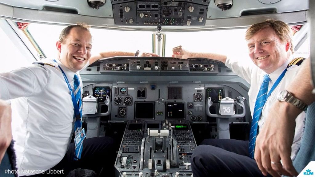 

Dutch king Willem-Alexander (right) has been flying passengers twice a month for the last 21 years for KLM. (Photo Courtesy: Twitter/<a href="https://twitter.com/KLM?ref_src=twsrc%5Egoogle%7Ctwcamp%5Eserp%7Ctwgr%5Eauthor">Royal Dutch Airlines</a>)