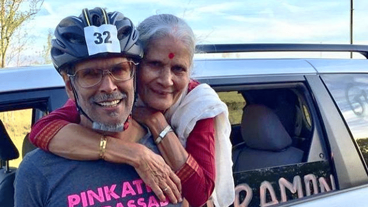 Milind Soman with his mother. 