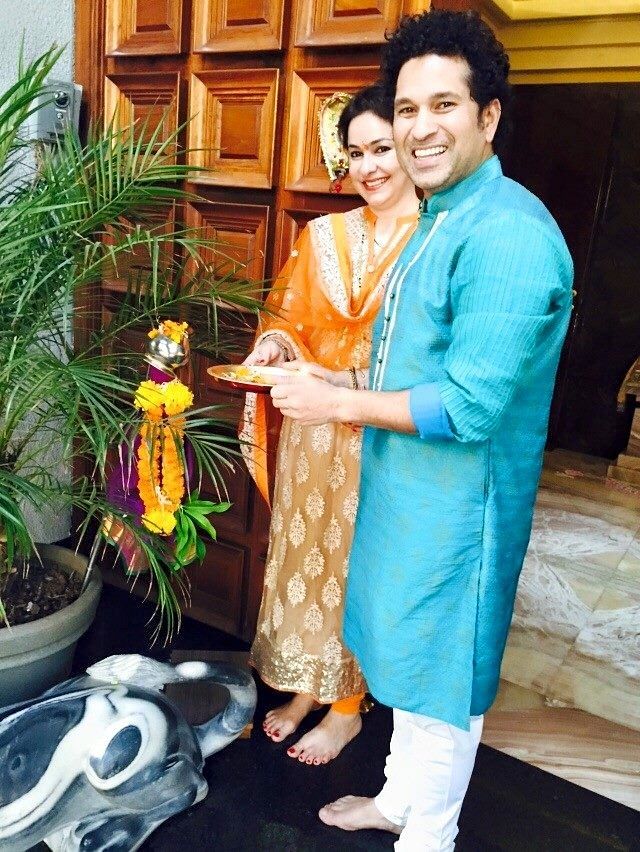 Happy 22nd wedding anniversary Sachin and Anjali!