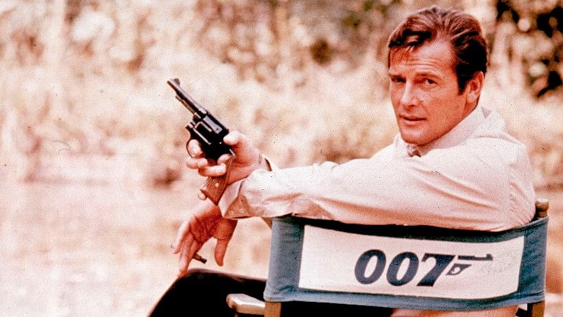 British actor Roger Moore, playing the title role of secret service agent 007, James Bond, is shown on location in England in 1972 (Photo: AP)