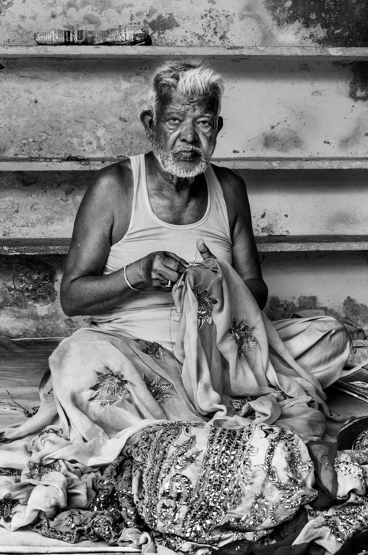The story  of the Mukaish Badla artisans of Lucknow – their downfall, struggle and survival. 