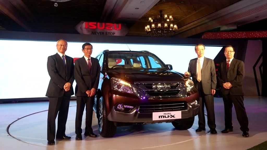 Isuzu MU-X SUV has been launched in two variants, 4x2 and 4x4. (Photo: <b>The Quint</b>)