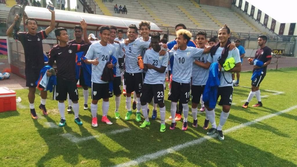 The Indian U-17football team after the victory. (Photo Courtesy: Twitter/<a href="https://twitter.com/IndianFootball/status/865594349547016193?ref_src=twsrc%5Etfw&amp;ref_url=http%3A%2F%2Fwww.dnaindia.com%2Fsports%2Freport-did-aiff-lie-about-india-u17-beating-italy-u17-read-complete-story-2445549">@IndianFootball</a>)