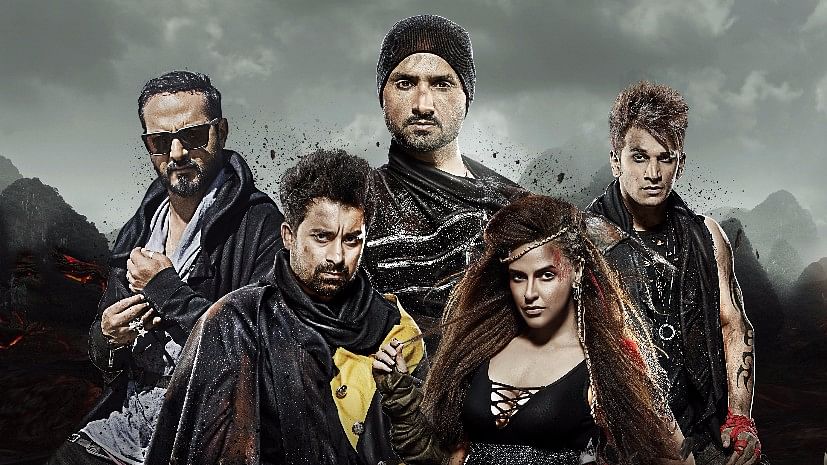 The hosts of MTV Roadies Rising <i>(from left to right)</i>: Nikhil Chinapa, Rannvijay Singh, Harbhajan Singh, Neha Dhupia and Prince Narula. (Photo Courtesy: MTV)