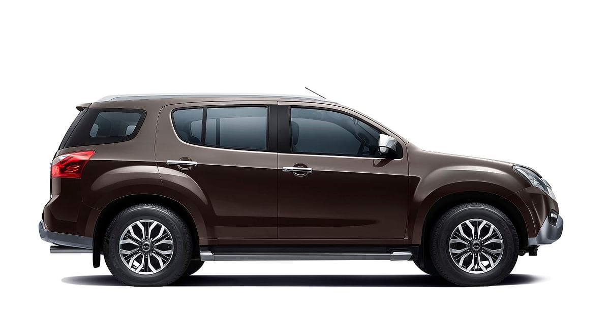 The Isuzu MU-X SUV has been launched at Rs. 23.99 lakh for the 4x2 variant and Rs. 25.99 lakh for the 4x4 variant.