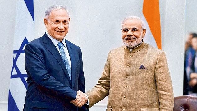 Prime Minister Narendra Modi (right) greets Israel Prime Minister Benjamin Netanyahu at a meeting in New York. (Photo: PTI)