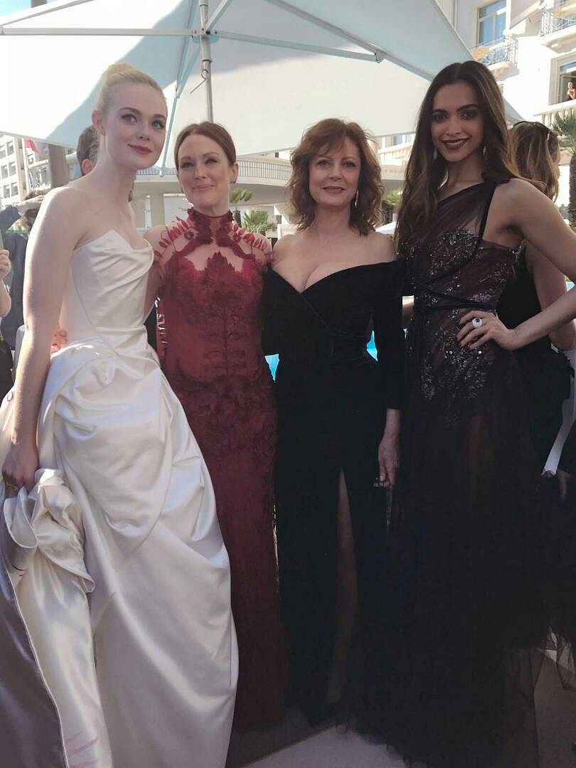 She also rubbed shoulders with  Julianne Moore, Susan Sarandon and Elle Fanning.