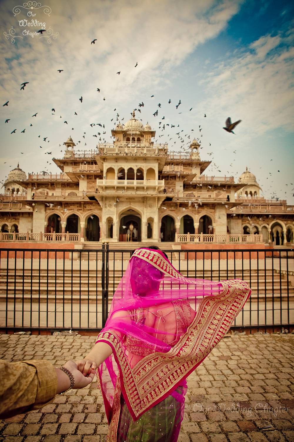 The couple visited Jaipur for some of their shots. This one looks familiar, doesn’t it? (Photo Courtesy: Our Wedding Chapter)
