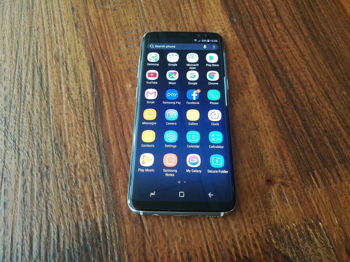 TouchWiz is finally becoming what it needs to be — easy to use. (Photo: <b>The Quint</b>)