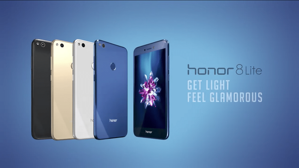 Honor 8 Lite is available offline only. (Photo: <b>The Quint</b>)