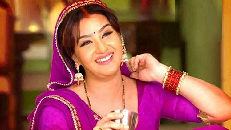  Shilpa Shinde in a still from <i>Bhabhiji Ghar Par Hai</i>. 