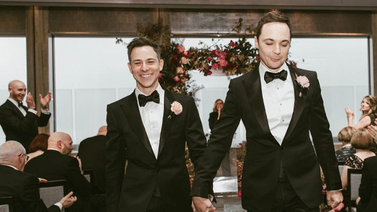 Todd Spiewak and Jim Parsons on their special day. (Photo Courtesy: <a href="https://www.instagram.com/p/BUHNU8eBV7m/?taken-by=therealjimparsons">Instagram/therealjimparsons</a>)