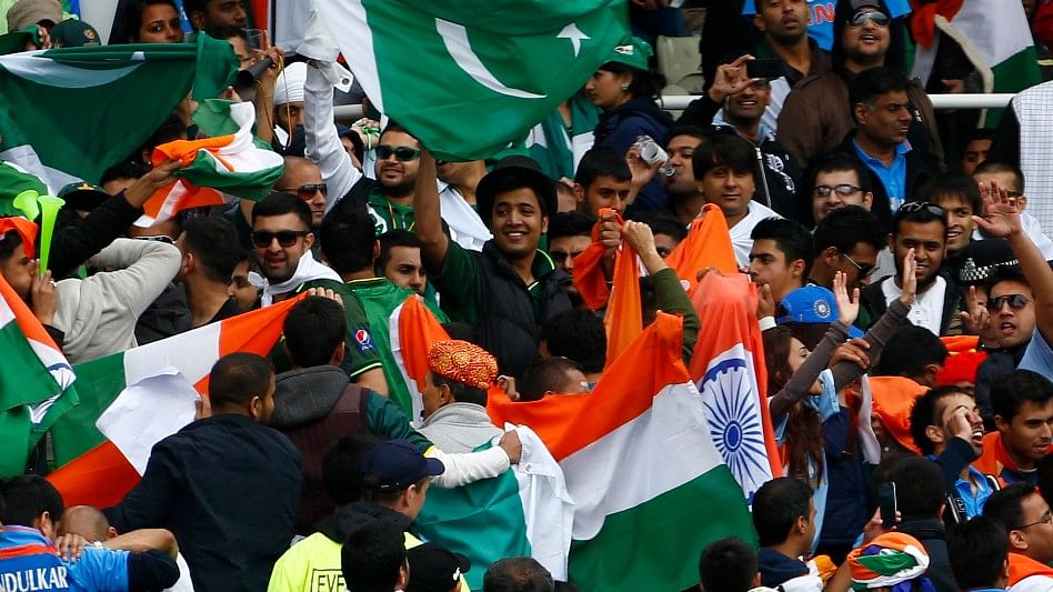 Both sides, India and Pakistan always receive great support in England. (Photo: Reuters)&nbsp;