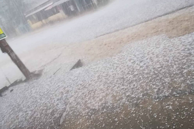 It was reported to be the heaviest hailstorm to hit the district in 25 years. 