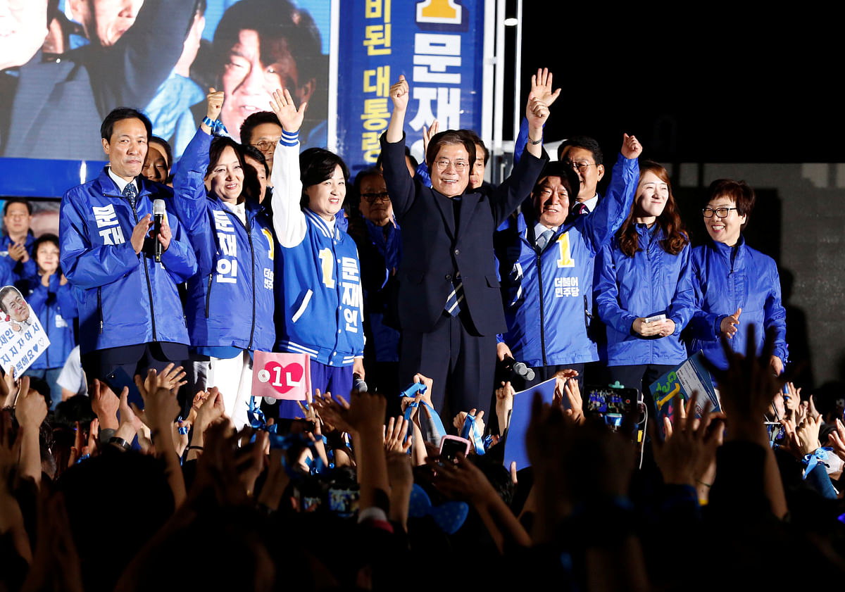 Moon told reporters after casting his ballot he had “given the campaign his all” and urged South Koreans to vote.