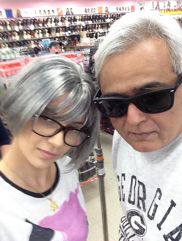 Kangana Ranaut with director Hansal Mehta, while shooting for <i>Simran. </i>(Photo courtesy: Twitter)