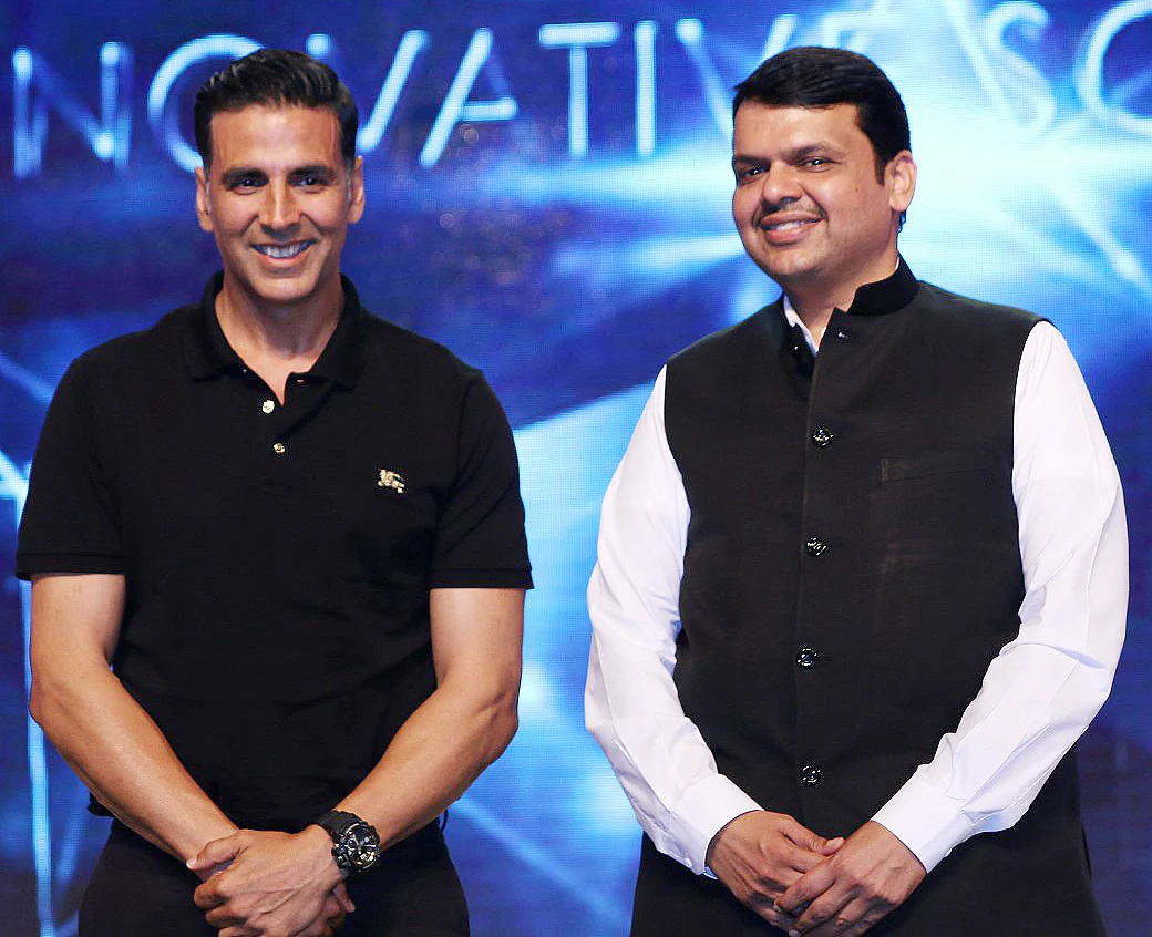 Akshay Kumar with Devendra Fadnavis. (Photo: Yogen Shah)