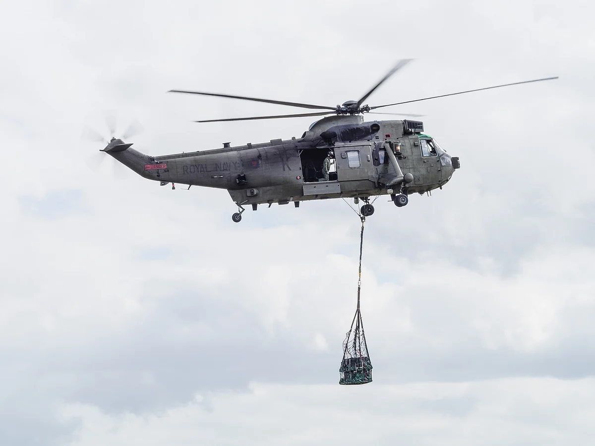 A Royal Navy Sea King helicopter. (Photo: iStock)