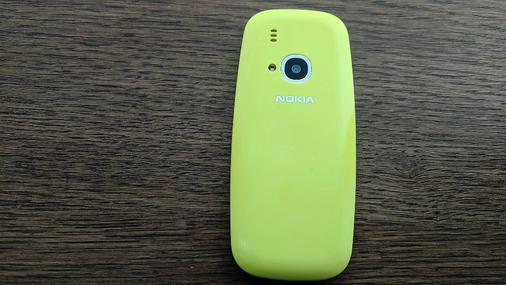 There’s a camera bump on the Nokia 3310 from VGA to 2MP