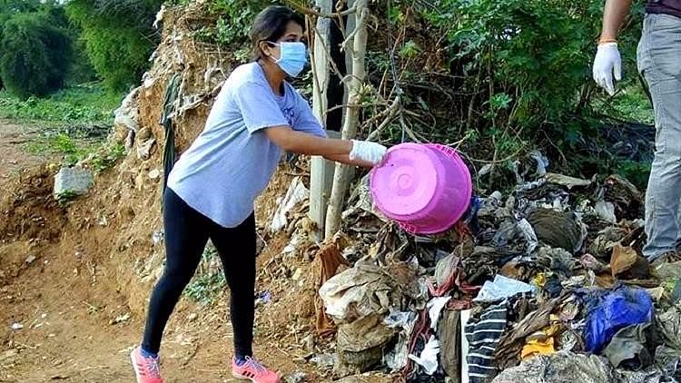 

Volunteers clearing the garbage at Hebbal lake in Bengaluru.