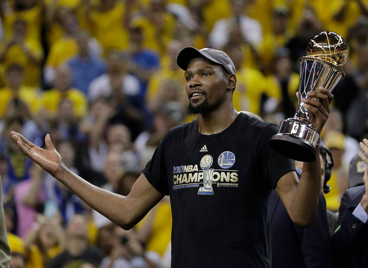 Golden State Warriors beat the Cleveland Cavaliers 129-120 to win their second NBA championship in three seasons.