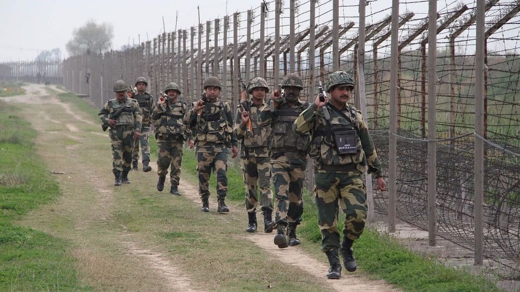 Soldiers patrol along the Indo-Pak border. (Photo: IANS)