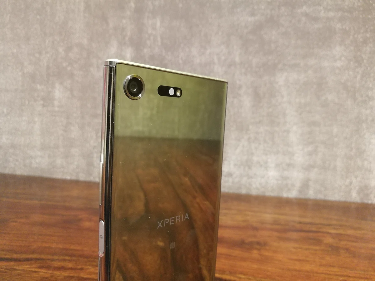 Sony Xperia XZ supports super slo-mo videos recording