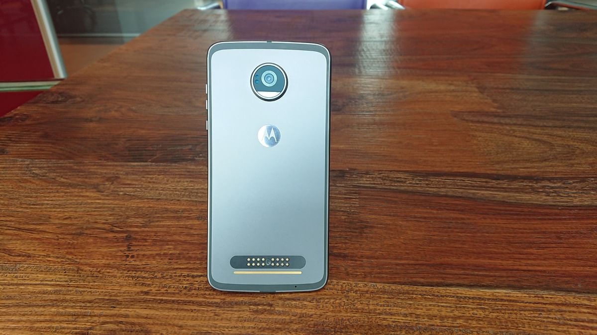 Moto Z2 Play Review. How complete or incomplete is the new Moto without the Mods? We take a look.